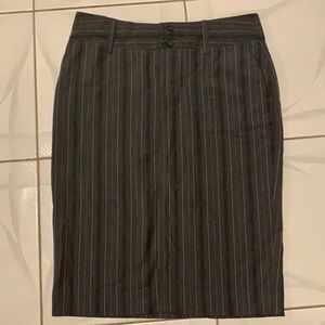 Old Navy Pencil skirt
